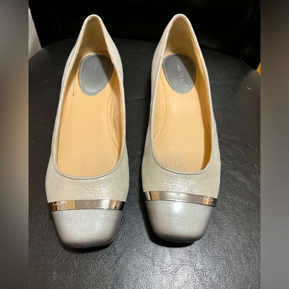 Calvin Klein 8M Silver Gray Slip On Shoe Preowned